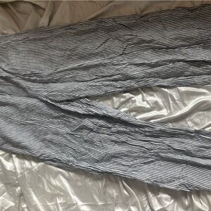 Chic Black and White Striped Pants